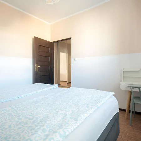 Fresh Kabaty 4 * Warszawa